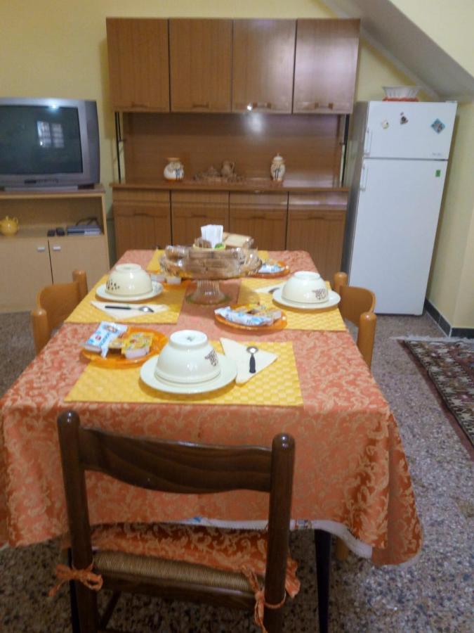 古斯皮尼L'Agrifoglio Di Emy住宿加早餐旅馆 外观 照片